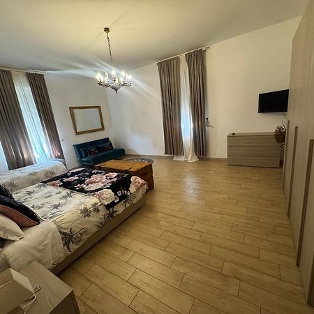 Апартаменти La Casa Di Sarah Aspetta Voi Неаполь Екстер'єр фото