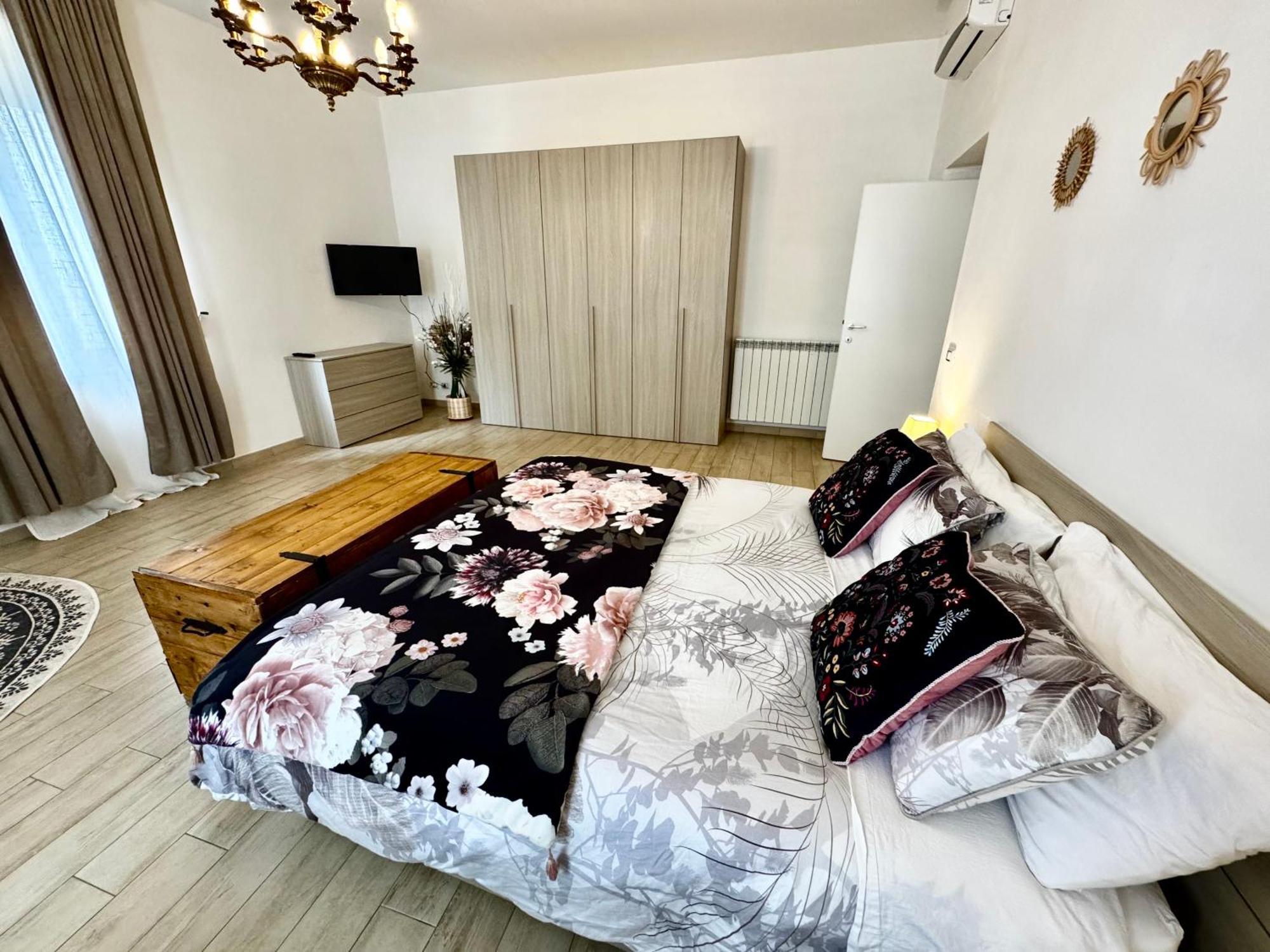 Апартаменти La Casa Di Sarah Aspetta Voi Неаполь Екстер'єр фото