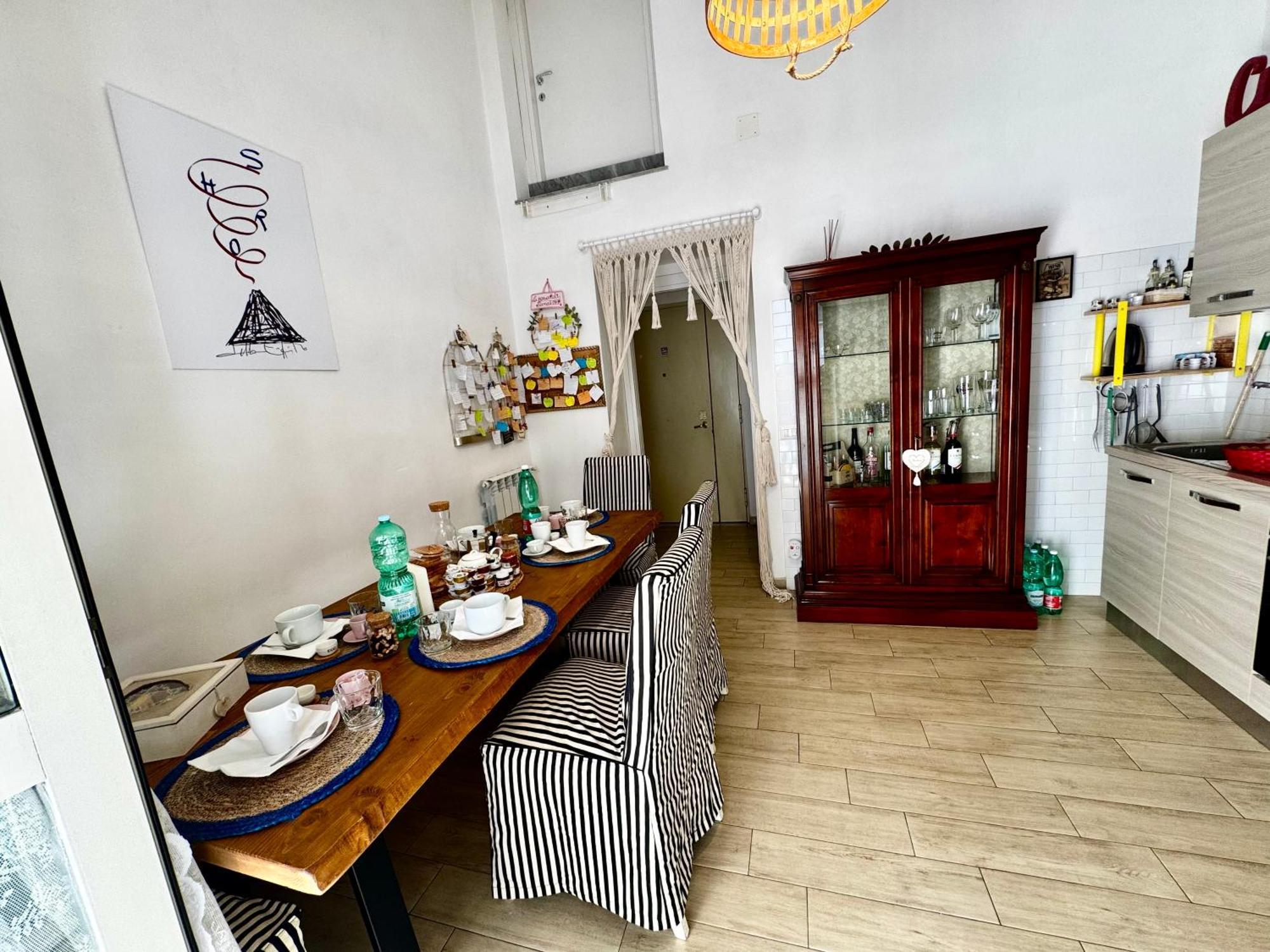 Апартаменти La Casa Di Sarah Aspetta Voi Неаполь Екстер'єр фото