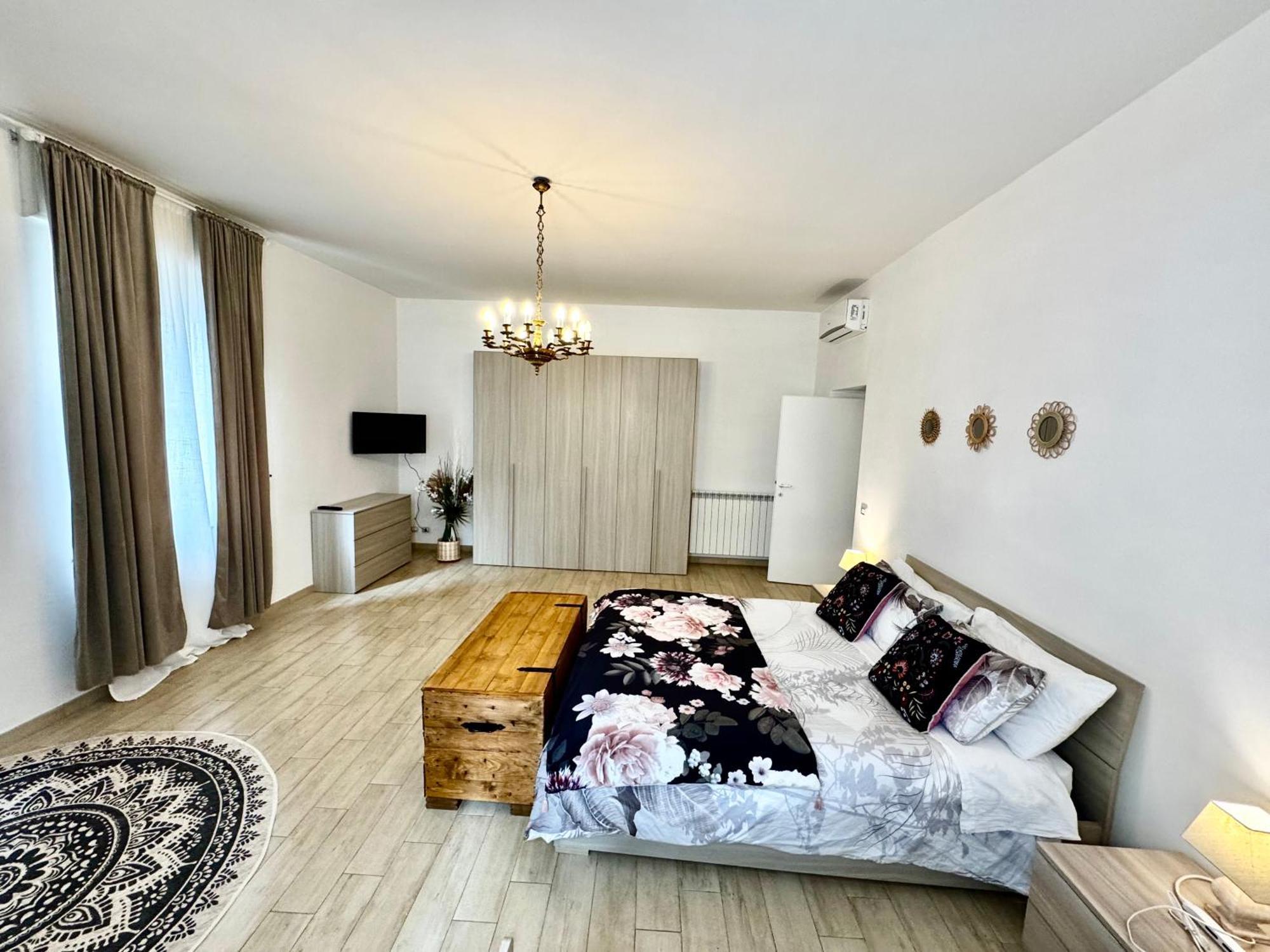 Апартаменти La Casa Di Sarah Aspetta Voi Неаполь Екстер'єр фото
