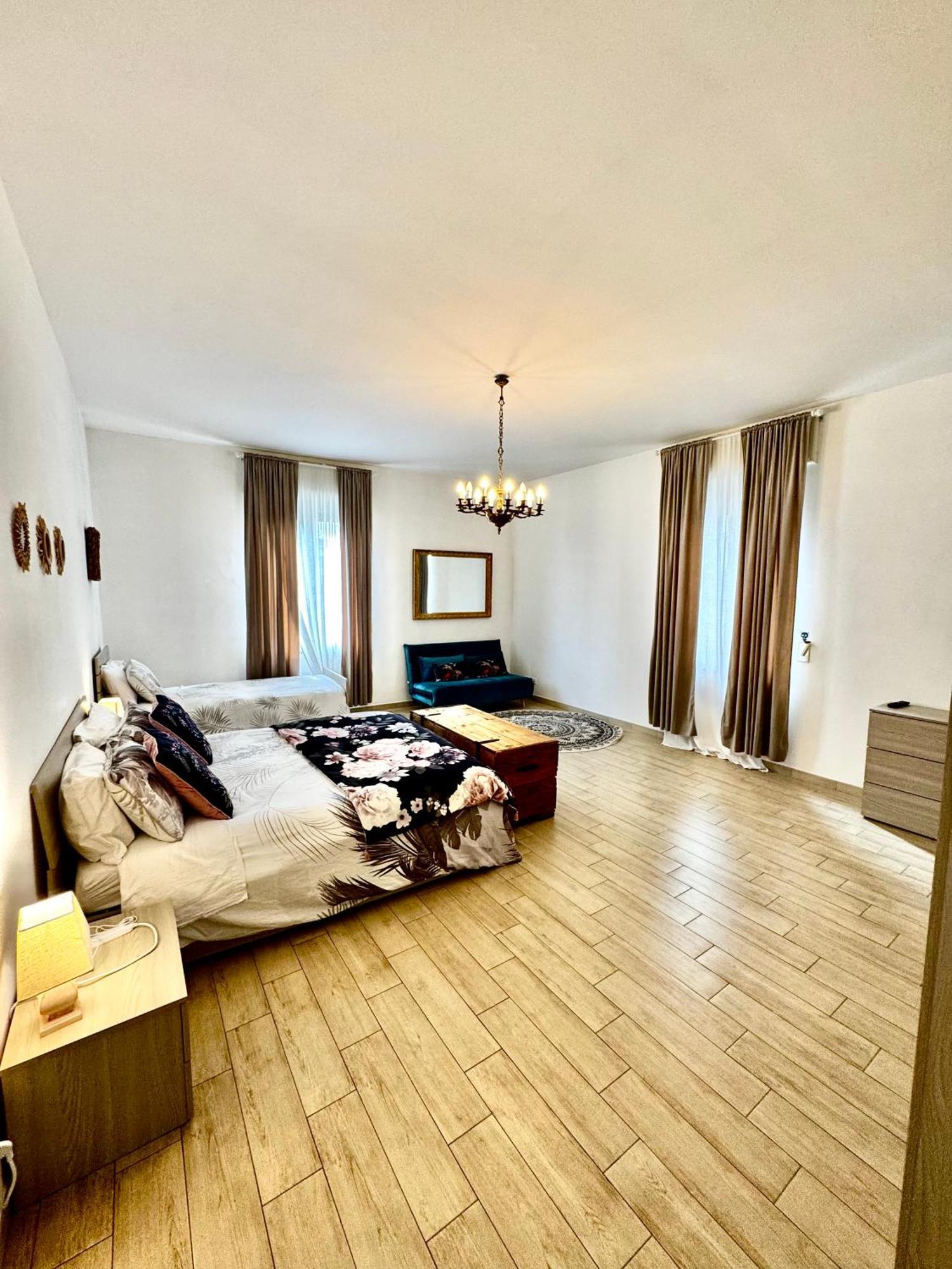 Апартаменти La Casa Di Sarah Aspetta Voi Неаполь Екстер'єр фото